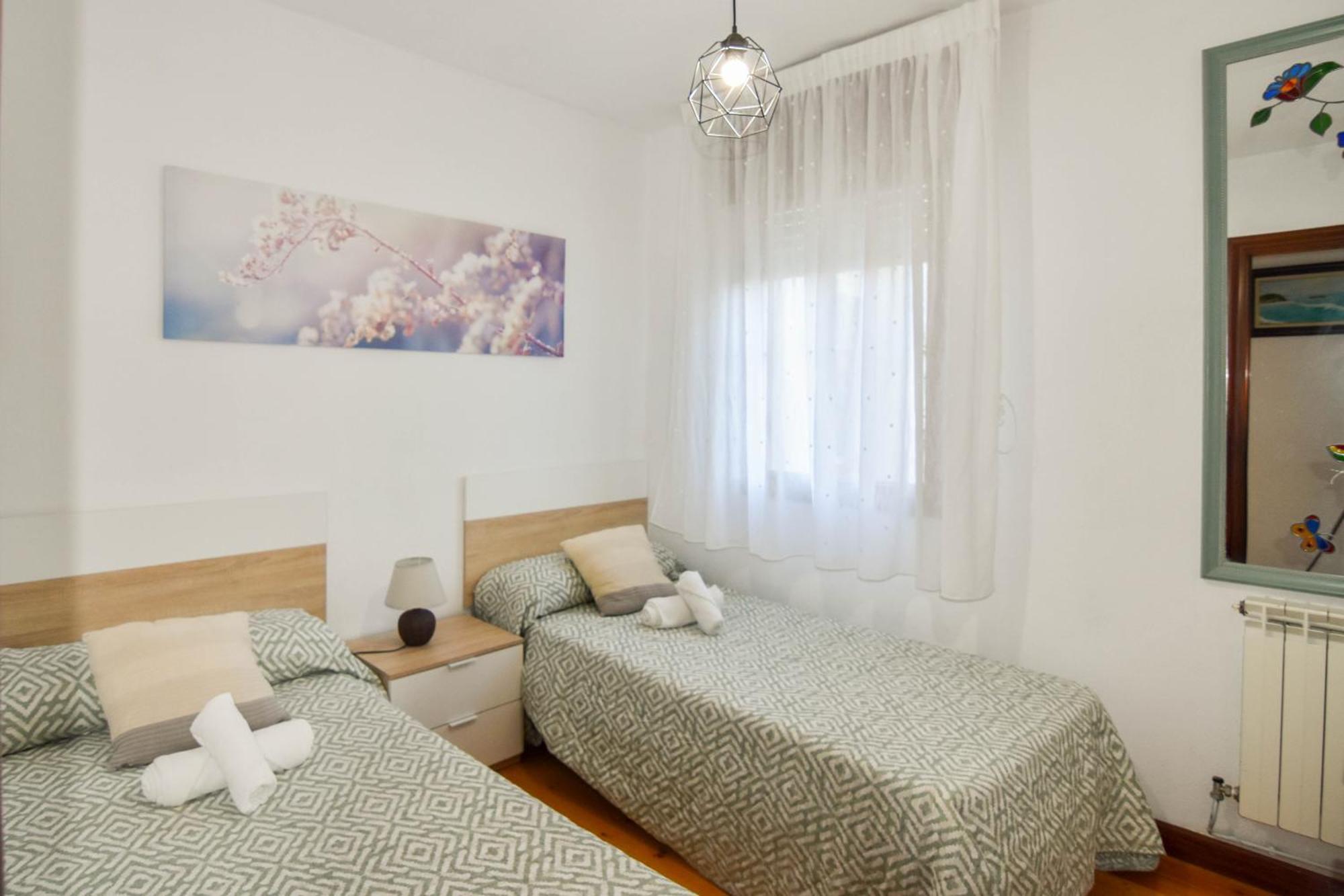 Amplio Y Comodo Chalet En Ajo Con Preciosas Vistas Ngoại thất bức ảnh